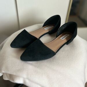 Steve Madden Genius Flats in Sz 9.5